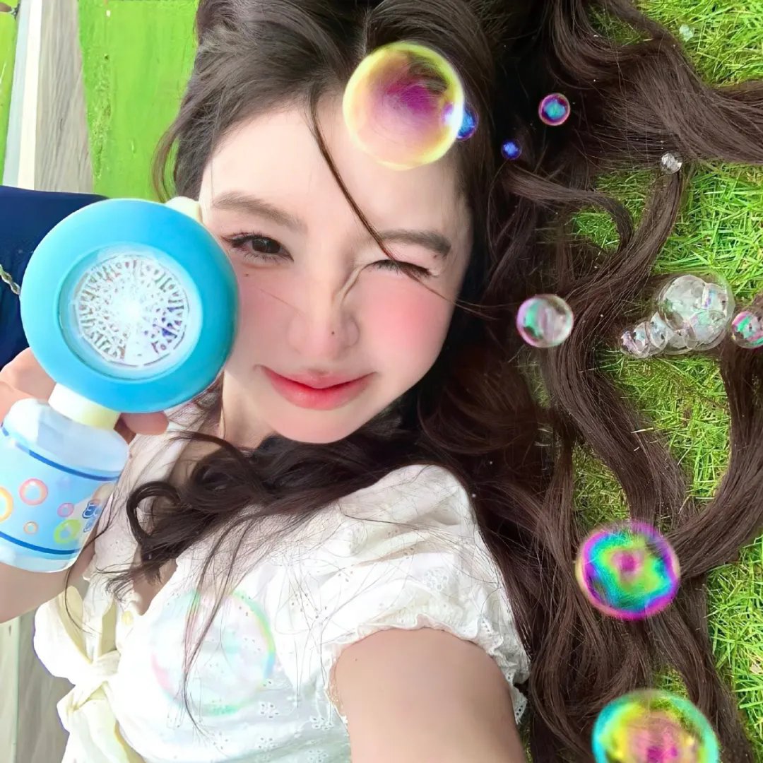 女性的秘密海报